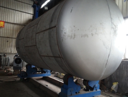 Stainless steel storage tank